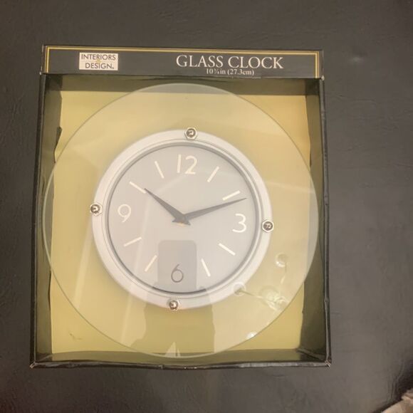 Interior Design Glass Clock 10 3/4 Inches 27.3 Cm Round Silver Hardware NEW Box - Picture 2 of 5